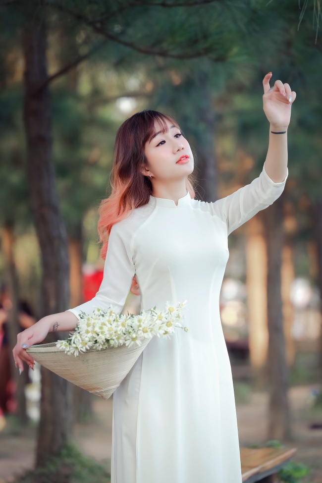嘴唇直播下载 暗房诱惑